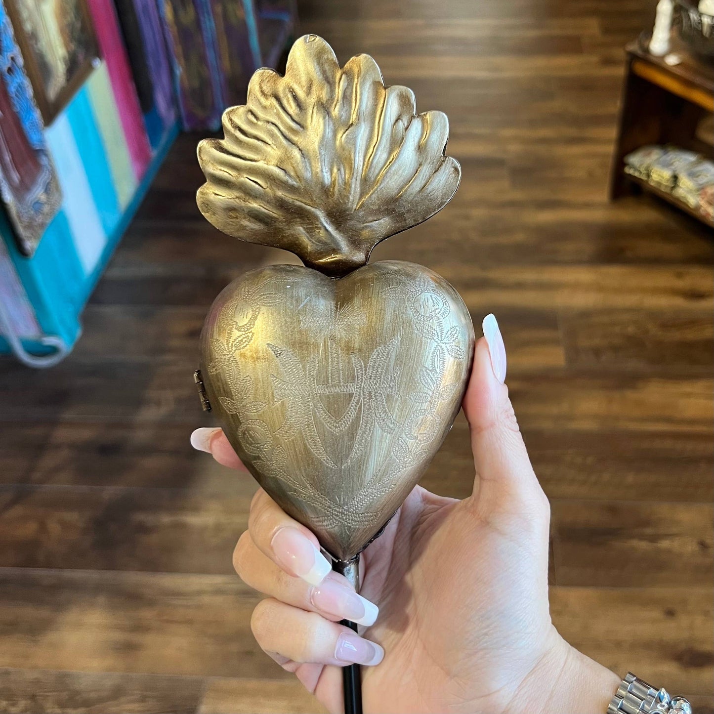Standing Sacred Heart Box (Large)