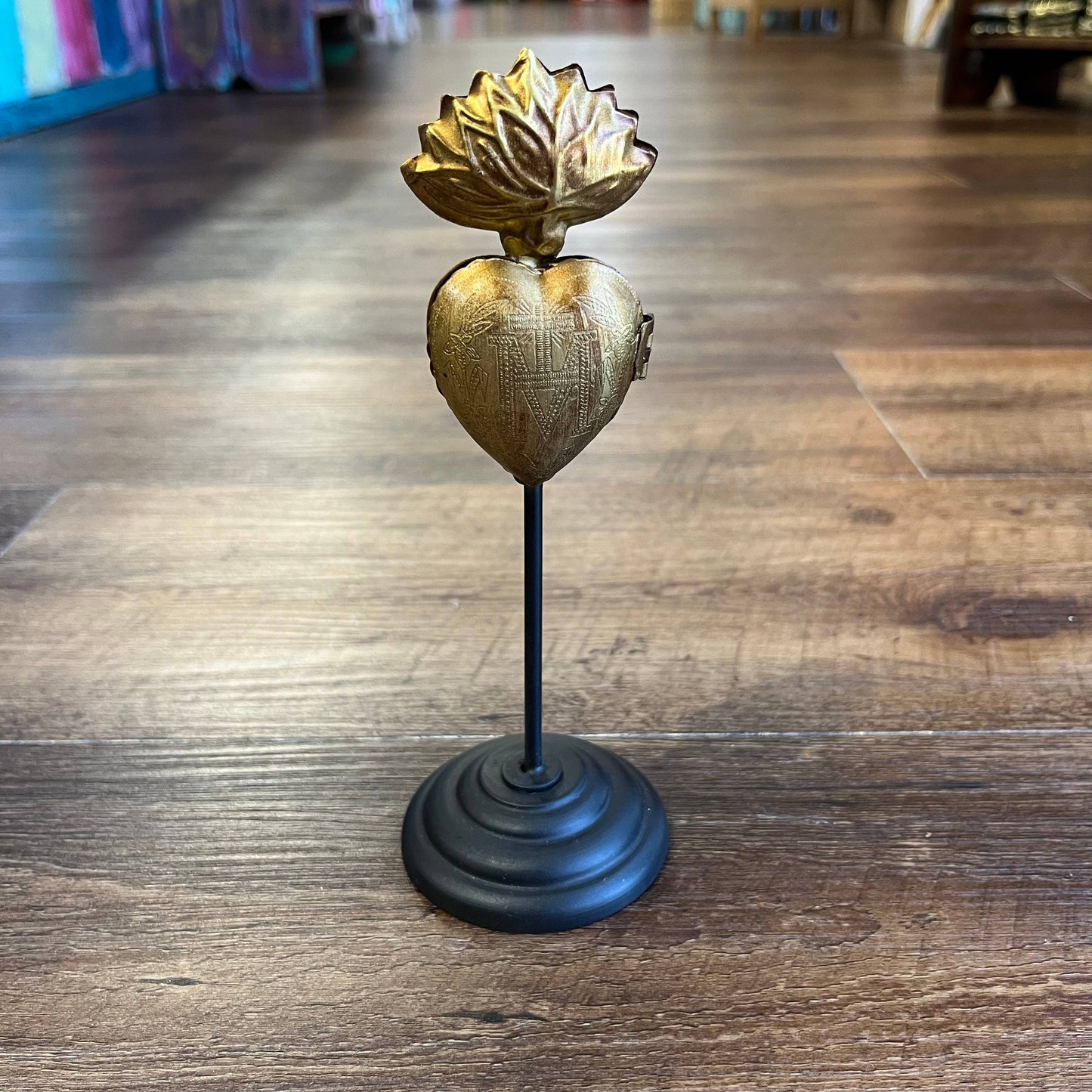 Standing Sacred Heart Box (Large)