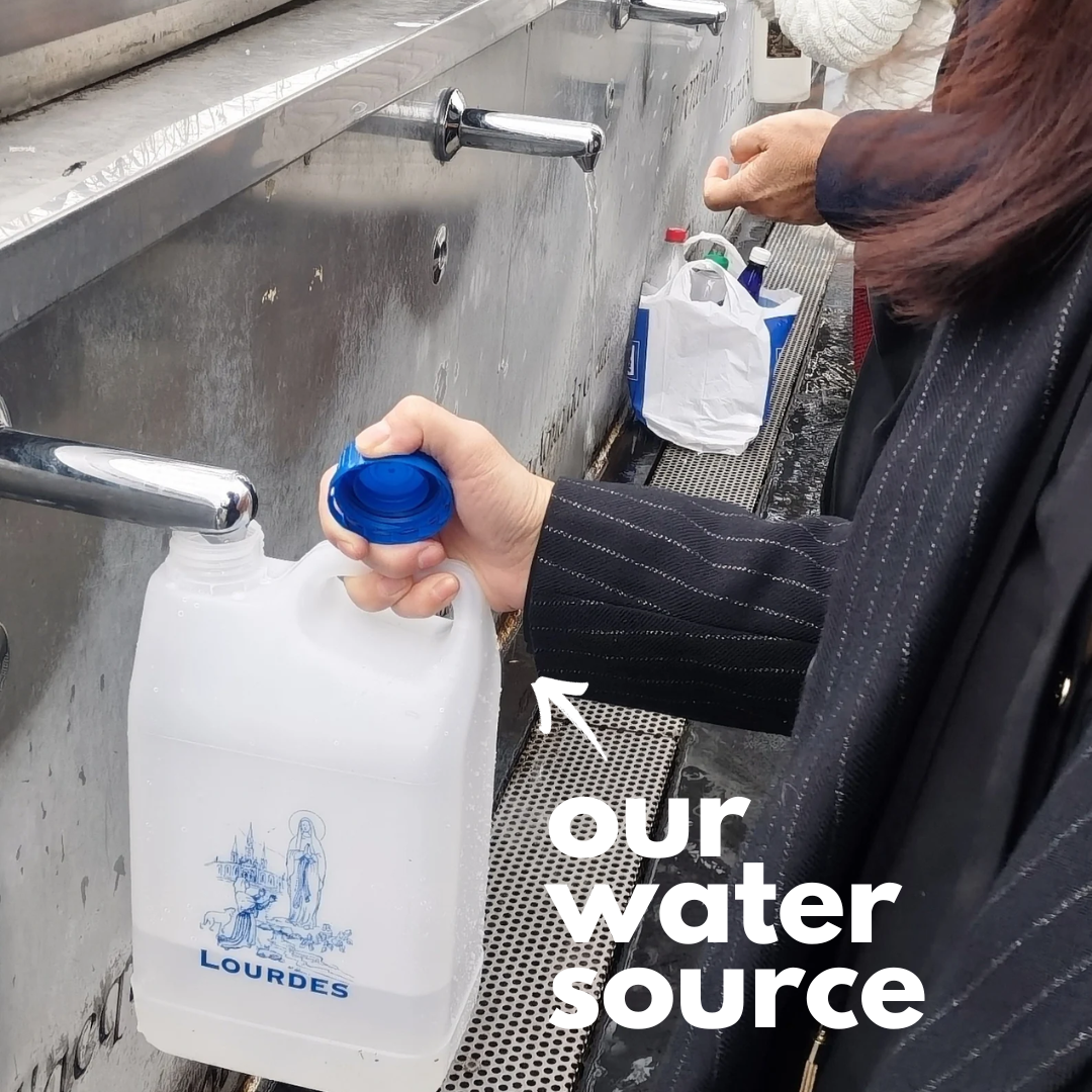 HOLY WATER SACRED HEART BRACELET - Porcelain Beads